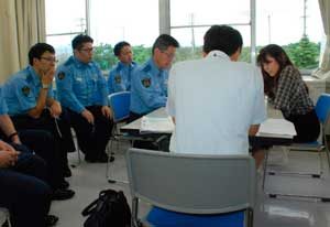  長野県警が通訳人介した取調べ訓練授業