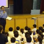 福岡県警が小学生児童を対象にスマホの安全利用啓発活動を展開