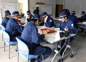滋賀県警で代替警備本部の設置訓練