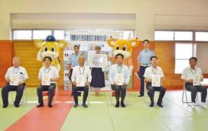  奈良県天理署の働き掛けで管内自治体が「横断歩行者保護宣言事業所」に加盟