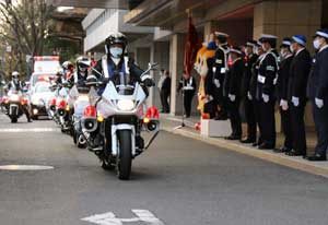  奈良県警で年末特別部隊の合同出発式