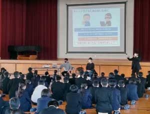  佐賀県警で高等専門学校生による情報モラル・セキュリティ授業を実施