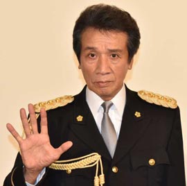  長崎県警が歌手・前川清さんに特殊詐欺被害防止の広報大使を委嘱