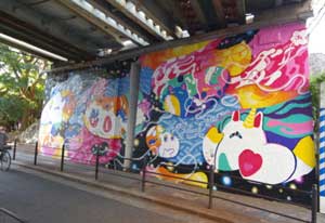 大阪・京橋地区の鉄道高架下４カ所に壁画アートが誕生