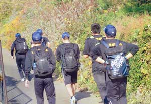 長崎県警察学校で初任科生の史跡探訪・強歩訓練