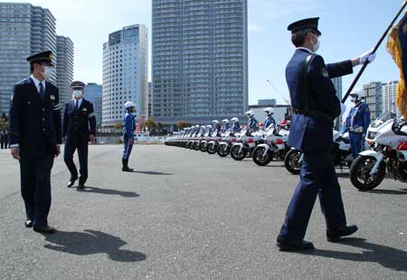  神奈川県警で春の全国交通安全運動の出発式