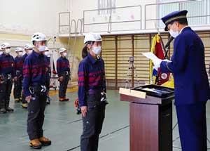 富山県警で「令和4年度山岳救助訓練開始式」