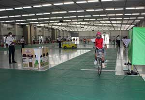  広島県警で3年ぶりの交通安全子供自転車大会