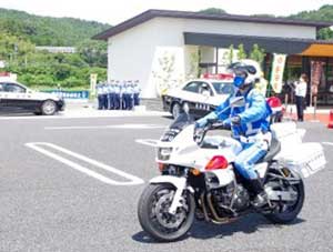  岐阜県東濃ブロック3署と市が合同で夏の交通安全県民運動の出発式
