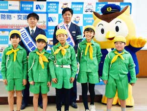 愛知県千種署が中日ドラゴンズ選手を一日警察署長に迎え防犯・交通安全キャンペーン