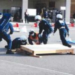 兵庫県警で署対抗のレスキュー競技大会開く