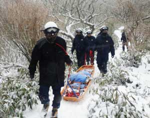 佐賀県警で雪害対応訓練を実施