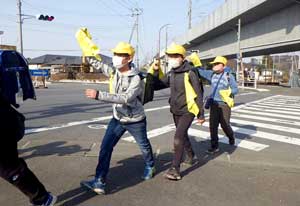 栃木県矢板署で横断歩行者保護の「イエローサイン作戦」を開始