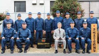 希少！ 警察機動隊 銅像 関東管区警察学校記念 18cm 昭和レトロ 希少！ 警察機動隊 銅像 関東管区警察学校記念 18cm 昭和レトロ