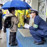 札幌方面室蘭署が新入学児童に交通安全の啓発活動