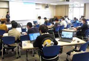 福岡県警が福岡工業大学でサイバー犯罪捜査体験会