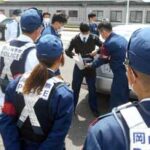 岡山県警機ら隊で新入隊員の運転・職質訓練