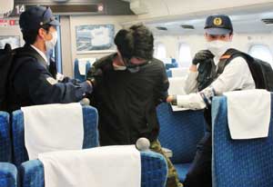 愛知・京都・大阪の3鉄警隊が新幹線使用の緊急事態対処訓練