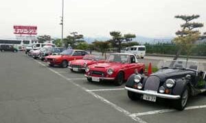 山形県寒河江署でクラシックカー活用した交通安全パレード | 日刊警察