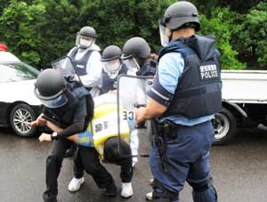 愛知県警の名古屋南部ブロック7署で暴力団対立抗争想定の初動警察活動訓練