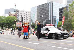 広島県警が県内最大級の観光イベントで犯罪抑止の広報啓発活動