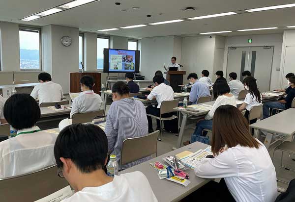 
静岡県警でヤング防犯ボランティア研修会を開催