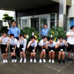 岐阜県養老署で中学生が短冊に地域・交通安全の願いを込める