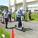 滋賀県警で電動キックボードの特性等学ぶ研修会を開催