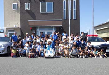 奈良県警高速隊がファミリーデーで隊員家族の親睦図る