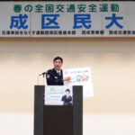 大阪府西成署では署長自作の紙芝居も活用の交通安全啓発イベント