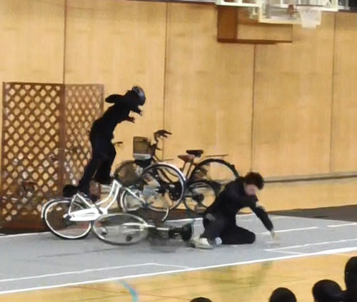 札幌方面白石署が高校生対象に自転車の交通安全教室開く