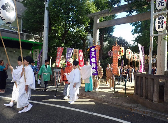 警視庁駒込署が「駒込総社天祖神社例大祭・神幸祭」の警備・交通対策を完遂