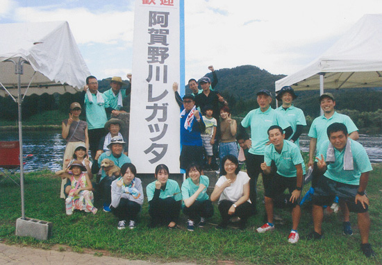 新潟県津川署が「阿賀野川レガッタ」に出場　大会で犯罪防止等を訴え