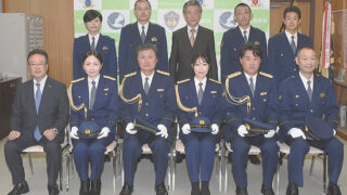 青森署が地元企業と防犯・交通安全啓発活動 テレビ局アナウンサーらが