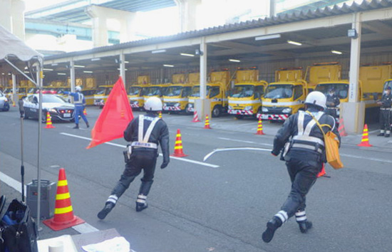 京都府警が近畿初の高速道路交通規制競技会