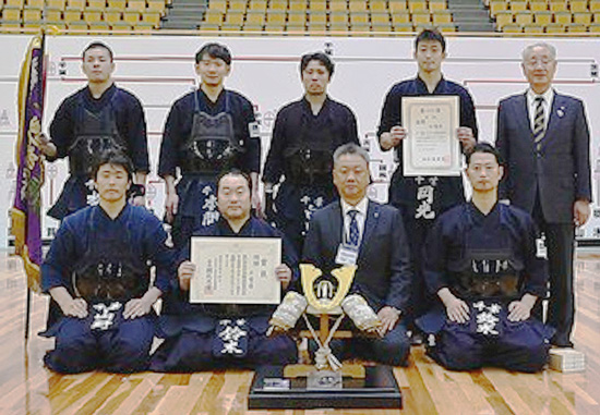 千葉が都道府県対抗剣道優勝大会で初優勝　県警師範らでチーム構成