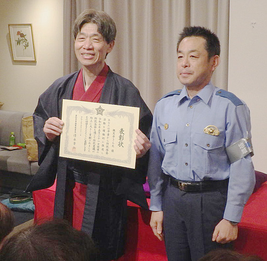 防犯落語で詐欺防止　愛知県豊橋署が社会人落語家と連携