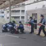 栃木県警が東武鉄道と不審者対応訓練　宇都宮駅で