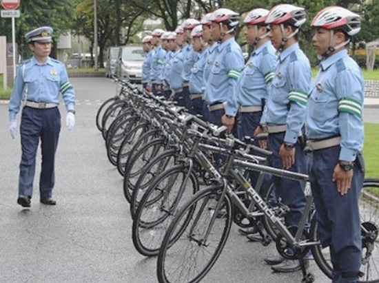 福岡県警で自転車安全対策部隊が発足　福岡市内4署12人で編成