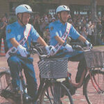 兵庫県川西署がお笑いコンビ迎え自転車の安全利用等訴え