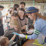 愛知県豊橋署は競輪場で交通安全イベント　地元出身タレント迎え