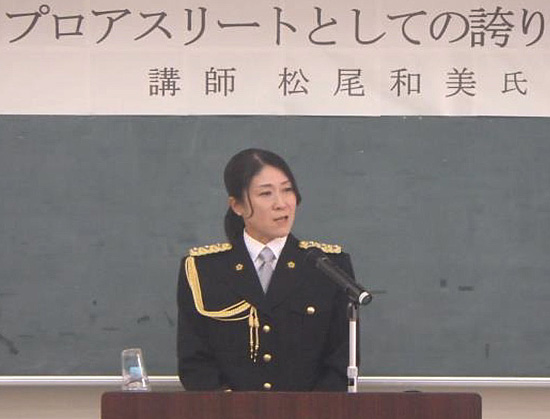 千葉県行徳署で元マラソンランナーの講演会　プロ意識の醸成図る