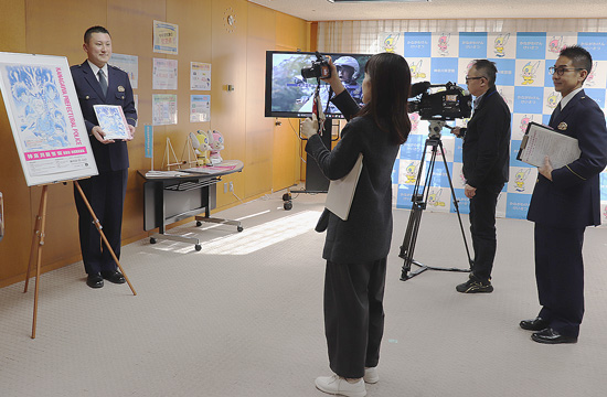 警察官採用の受験者減に歯止めを　神奈川県警が「コナン」のポスターなどで応募呼びかけ