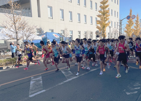 警視庁駅伝部が伝統の大会で優勝　採用ブースや交通規制も実施