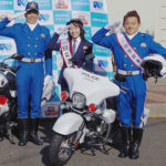 愛知県小牧署がタレント2人迎え交通安全運動啓発キャンペーン