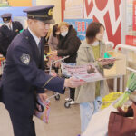 神奈川県警が県内スーパーで詐欺防止等の防犯音声　声優・金田朋子さんが呼びかけ