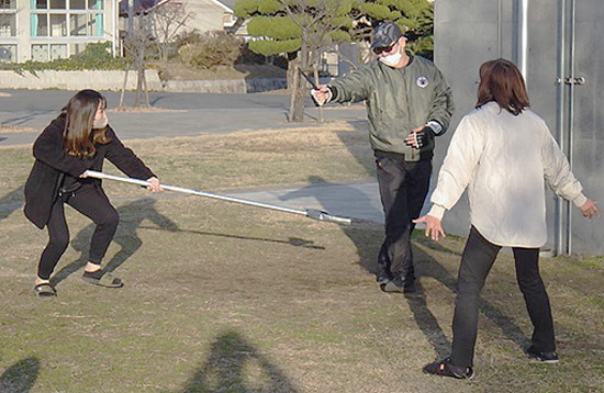 広島県府中署が放課後児童クラブで110番の日イベント