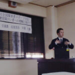 障スポの開催控え署員が手話講座