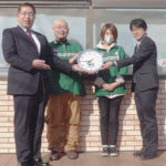 千葉県鴨川署が詐欺被害阻止のコンビニ2店舗を表彰