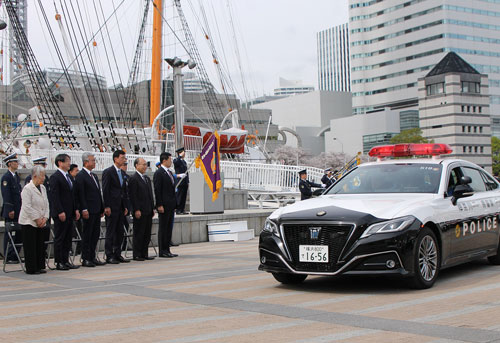 神奈川県警で春の全国交通安全運動出発式